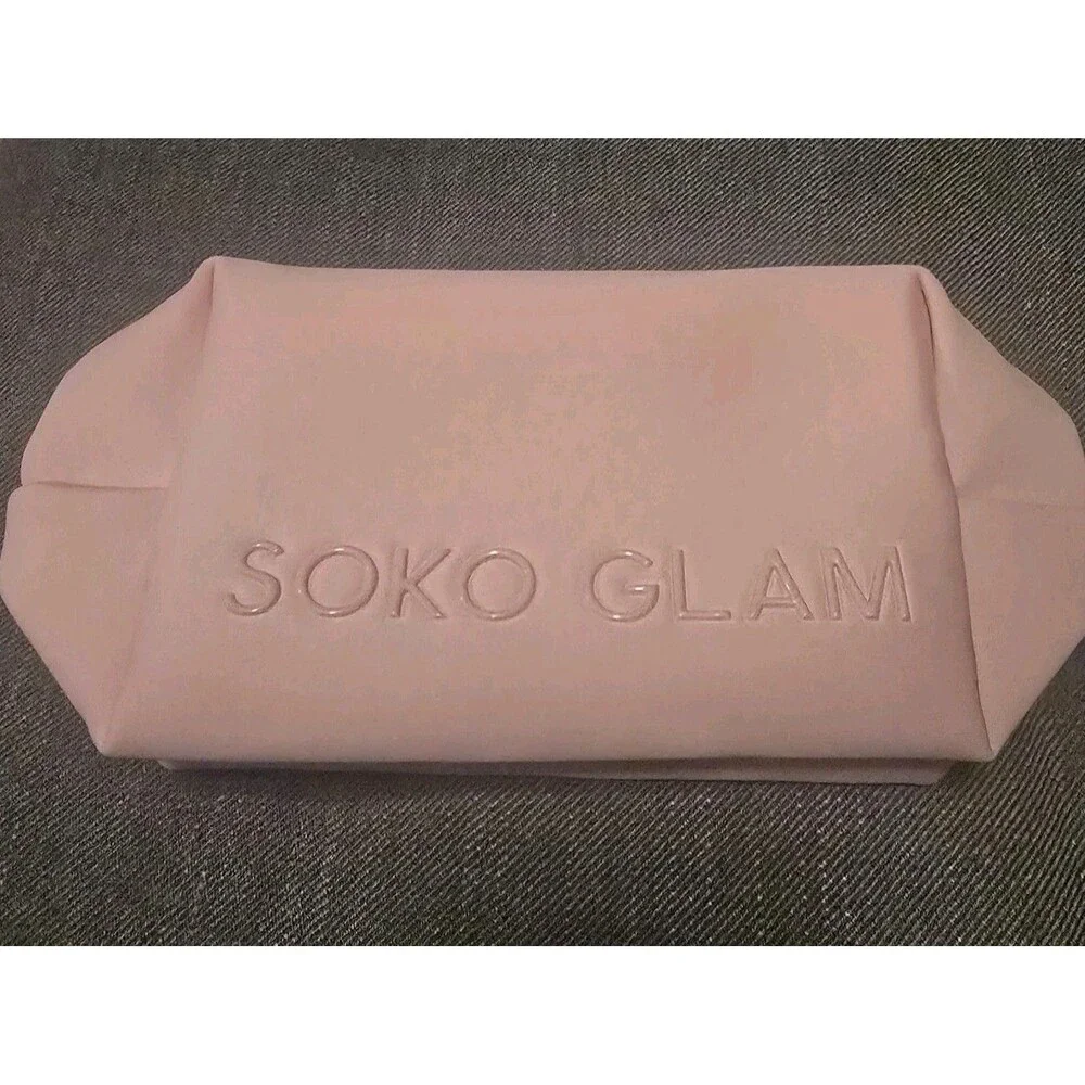 Soko Glam K-Beauty. Promo Cosmetic Bag/Pouch Pink New Without Tag